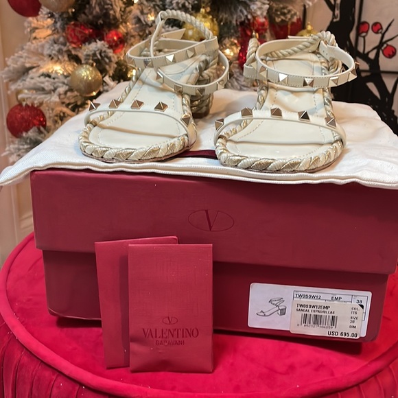 Valentino Rock Studded Espadrilles/Sandals - Picture 3 of 16